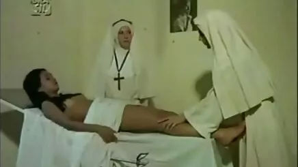 Tekne amatör türk kızlık bozma insanlar (1990)