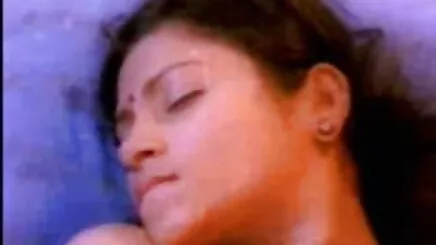 Kedi yabancı amatör porno kulaklı iki kız, güzel,