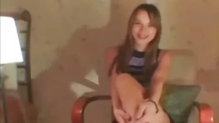 İngilizce Daisy amatör olgun porno Rock lezbiyen eylem tekrar