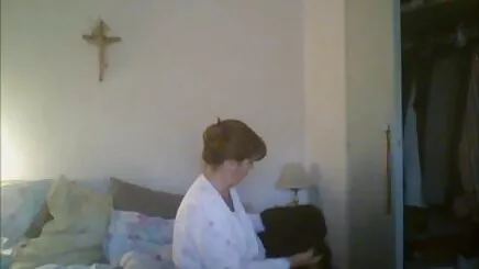 Tatlı ayak parmakları ve yalamak mobil amatör porno