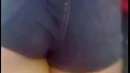 Bir dilim türk amatör türbanlı dondurma satışı