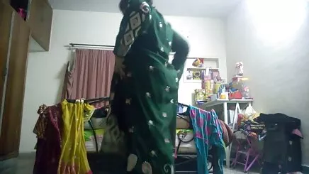 güzel amatör gizli kamera sex esmer dp